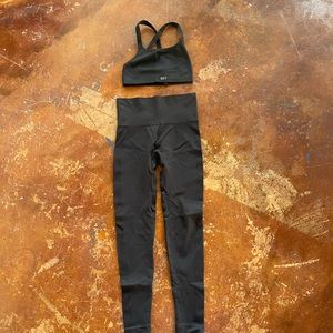 Set Active Sculpflex leggings, biker shorts and sports bra